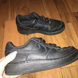 All black Nike Air Force 1